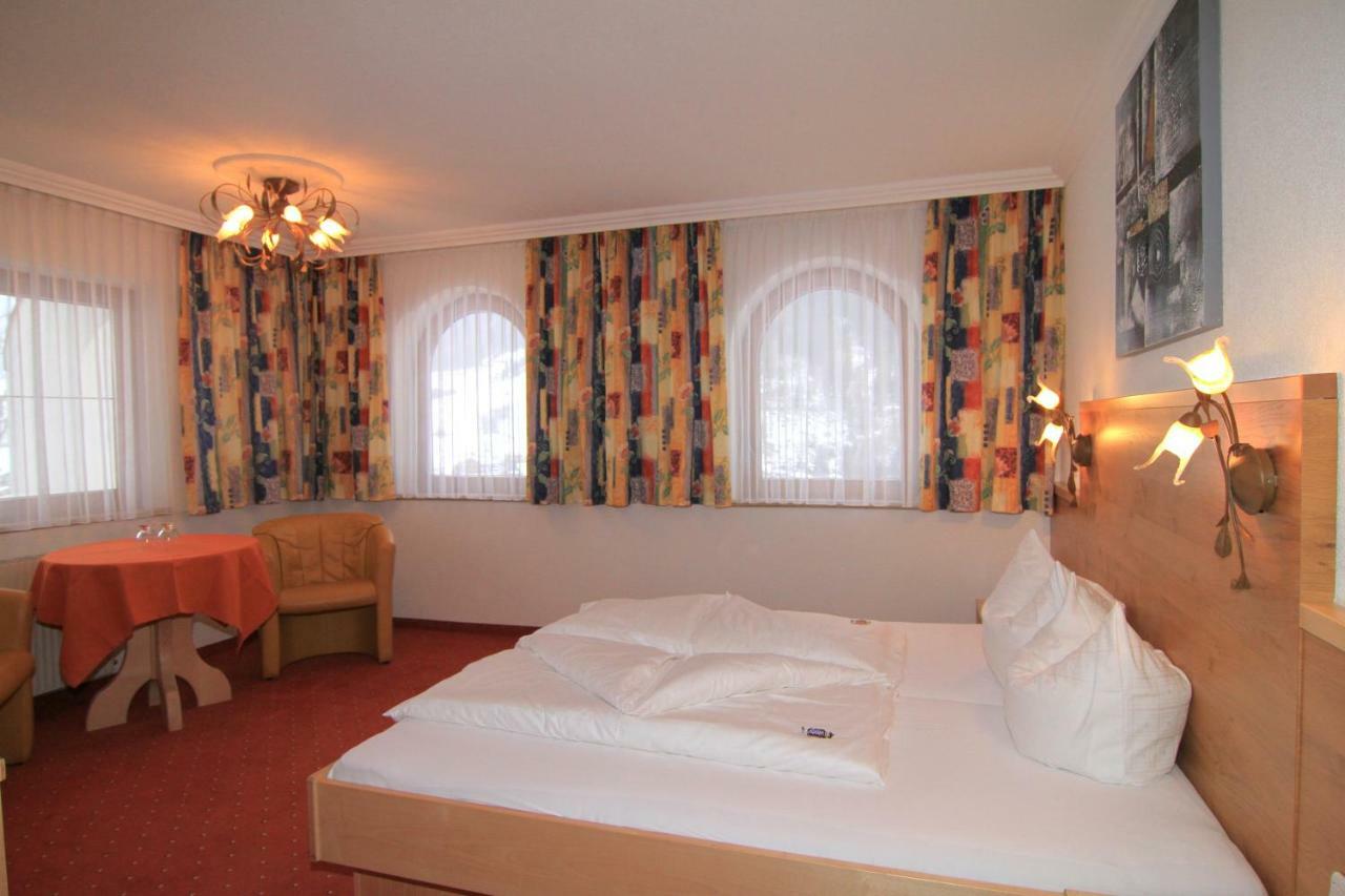 אישגל Hotel Garni Pradella מראה חיצוני תמונה